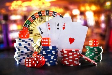 arenamega poker tournament table setup with live dealer and multiple player seats